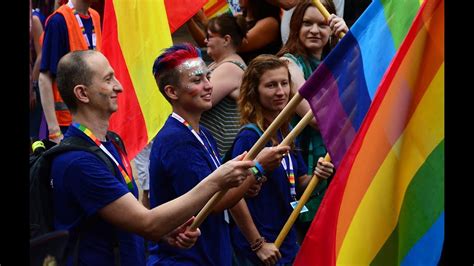 Duhový Průvod Prague Pride Parade 2019 A Tamtam Batucada Na Václaváku