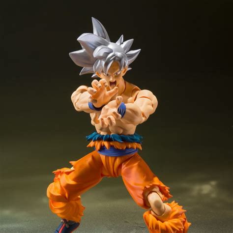 Figuarts ultra instinct son goku figure usa seller. Dragon Ball Super S.H. Figuarts Action Figure Son Goku ...