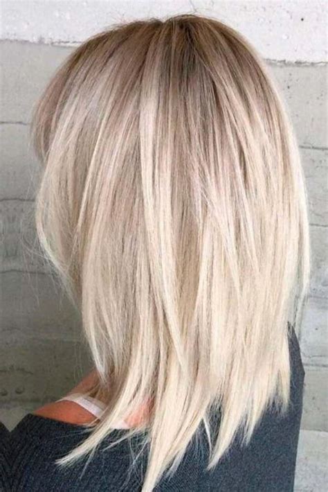 If you want to enter the new year as a completely different person, these hair models will provide you with a more energetic although there are many different medium length haircuts in 2021, the most obvious trend is natural, diffuse hair. 30 Fall Medium Length Hairstyles Ideas - Popular for 2021 ...