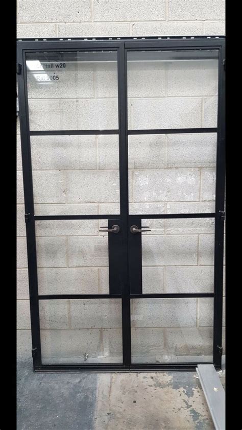 Our transoms are made to exacting standards and can be built with narrow or wide stiles to maintain glass sight lines. Crittall Doors in 2020 | Crittall, Crittal doors, Glass room