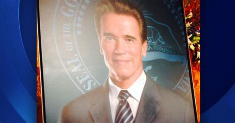 Former Gov Arnold Schwarzenegger Unveils Official Portrait Cbs
