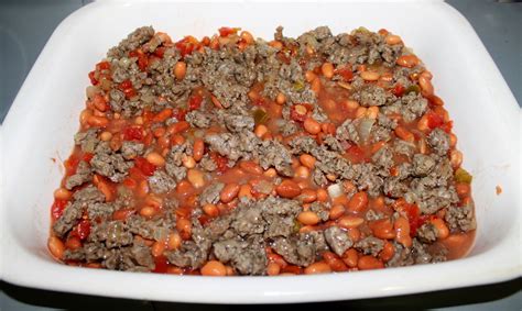 In a dutch oven, cook the beef, onion and celery over medium heat until meat is no longer pink; Pinto Bean Casserole