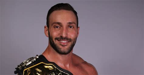 Former Wwe Superstar Chris Masters Comes To The Mystery Island For Meet