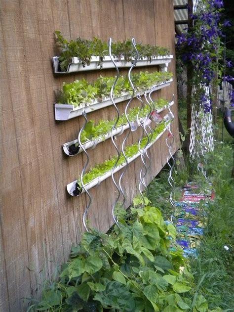 Cool 34 Hanging Vegetable Garden Ideas 34