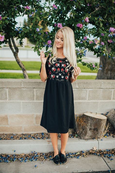What to wear to a summer wedding. 14 Affordable Winter Wedding Guest Dresses for 2018 ...