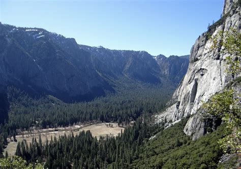 Yosemite Valley California Is An Example Of A U Shaped Glacial Valley
