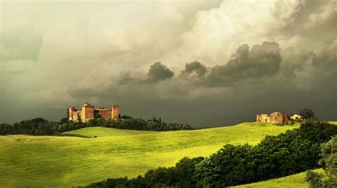 Grass Italy Ancient Clouds Castle Tuscany Wallpaper 216399