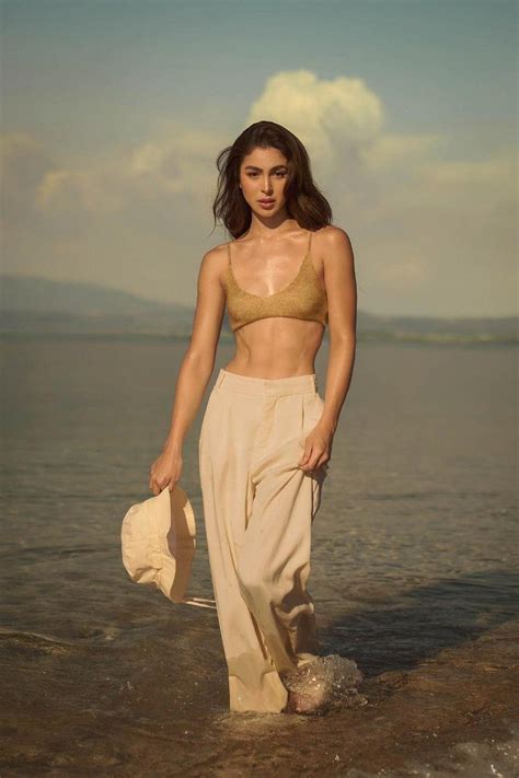 Julia Barretto Filipina Actress And Model Hat Actrices