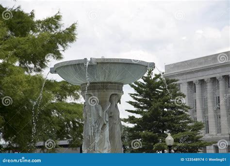 Fountain And Missouri State Capitol Jefferson Mo Stock Photo Image Of