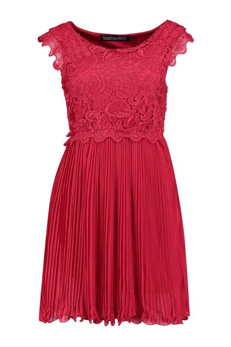 Boutique Corded Lace Pleated Skater Dress Pleated Skater Dress