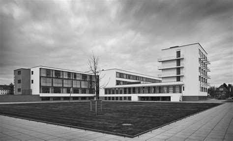 Clásicos De Arquitectura Edificio De La Bauhaus En Dessau Walter