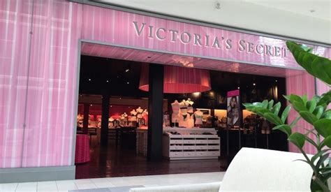 Brazen Victorias Secret Lingerie Heist In New Hampshire Ends In