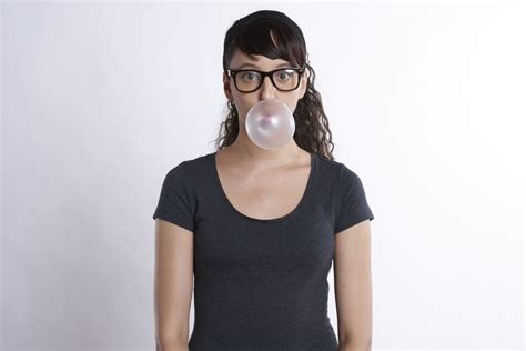 Chewing Gum While Walking Increases Energy Spend