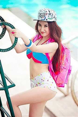 Angela Phương Trinh Diện Bikini Khoe đường Cong Sexy