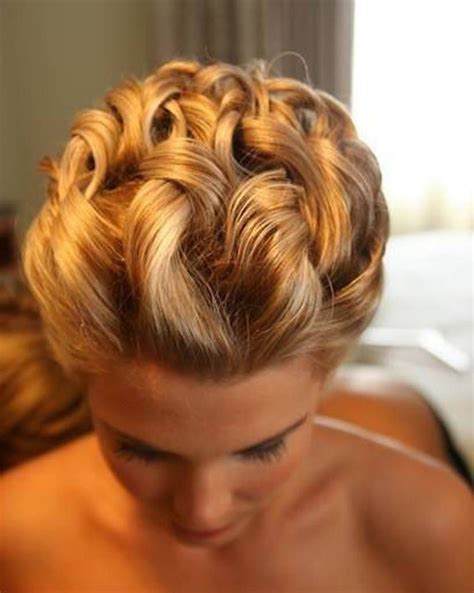 Curl Updo Mother Of The Bride Hairstyles Mother Of The Bride Hair Mother Of The Groom