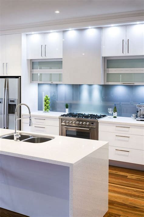 Awesome Minimalist Kitchen For Small Space In Your Home