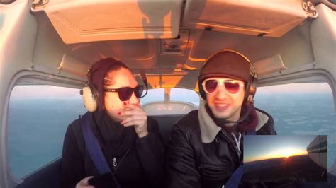In Flight Wedding Proposal Pilot Proposes To Girlfriend Youtube