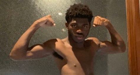 Lil Nas X Poses Nude For Mini Photo Shoot From His Hot Tub Lil Nas X