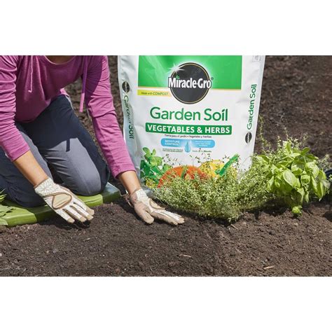 Miracle Gro Vegetables And Herbs Garden Soil 15 Cu Ft Ace Hardware