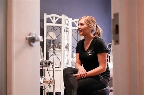 Meet Lexi Massage Therapist And Lymphatic Enhancement Technologist Seattle Community