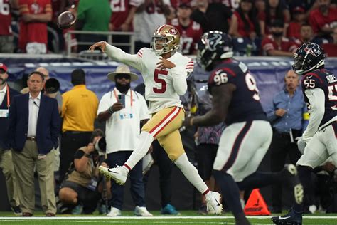 Super Bowl Champion Rams 49ers Lead The Way In Nfc West Ap News
