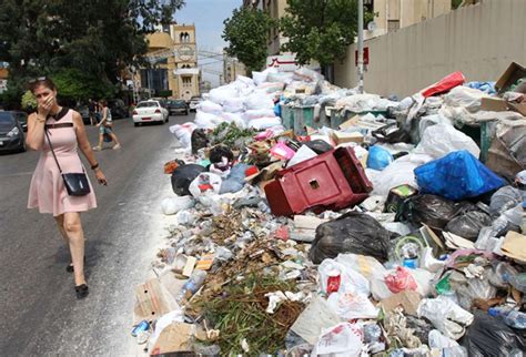 Photo Gallery Beirut Drowning In Garbage Desdemona Despair