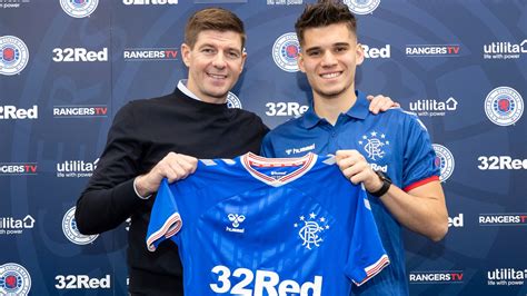 Bu sezon genk formasıyla 19 maça çıkan ianis, 3 gol ve 4 asistlik performans sergiledi. Ianis Hagi: Rangers complete loan deal for Romanian ...