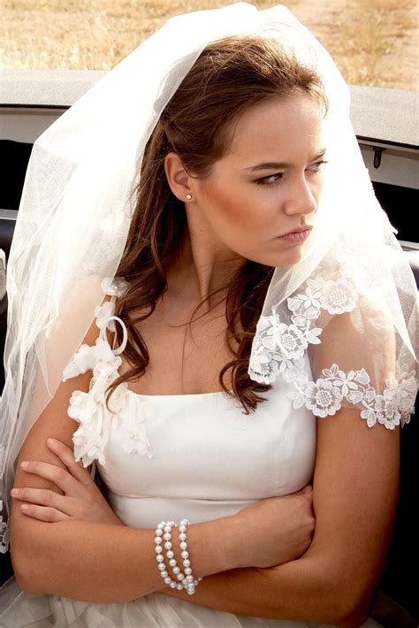 Wedding Guests Reveal Why They Secretly Knew It Would End In Divorce
