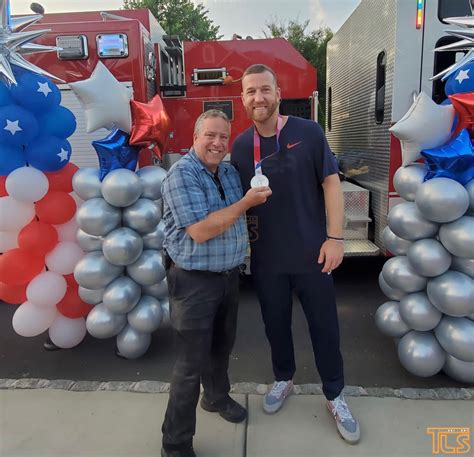Hometown Hero Todd Frazier Receives Warm Welcome In Toms River After Olympic Medal Win Photos