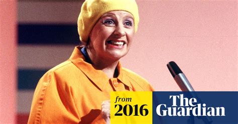 Victoria Wood Statue To Be Built In Her Home Town Of Bury Victoria