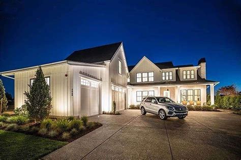 New beautiful small modern farmhouse cottage. 4-Bedroom Two-Story Luxury Modern Farmhouse (Floor Plan)