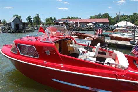 The 25th Annual Antique And Classic Boat Show At The Chesapeake Bay