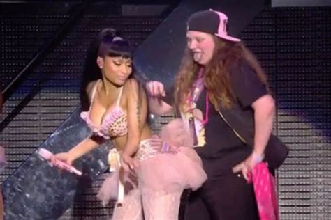 Watch Nicki Minaj Give A Female Fan A Lapdance In The Most Cringe