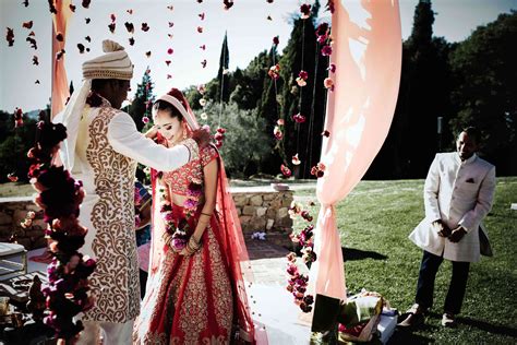 14 Hindu Wedding Ceremony Traditions You Need To Know
