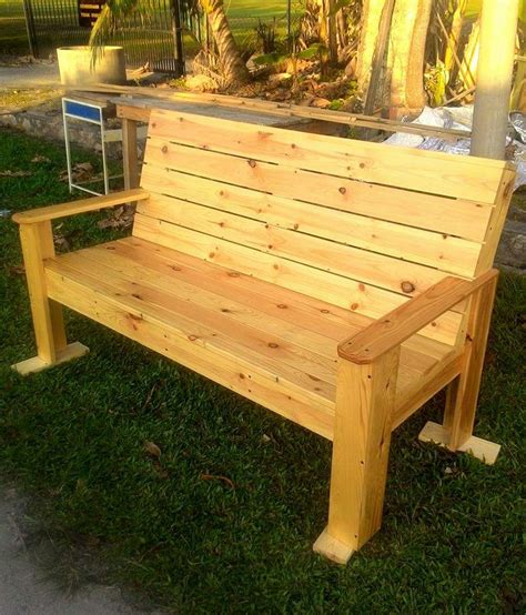 Bercakap, dinding pallet palet teruk. Kerusi Pallet Kayu | Desainrumahid.com