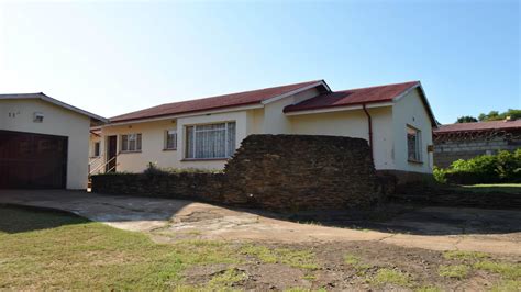 Fnb Repossessed 4 Bedroom House For Sale In Piet Retief Mr