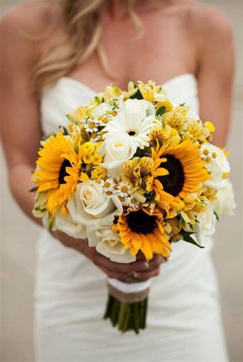 Warmth And Happiness 20 Perfect Sunflower Wedding Bouquet