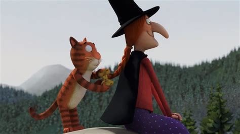 Room on the broom is a half hour animated film based on the wonderful children's picture book written by julia donaldson and illustrated by axel scheffler. Room On The Broom - The Witch & the Cat - Ep1 - YouTube