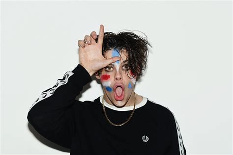 Yungblud dominic harrison wallpapers strange artists b5 celebrities google backgrounds wallpaperaccess band heart sweet 9a. Aesthetics Yungblud Iphone Wallpaper - Wallpaper HD New