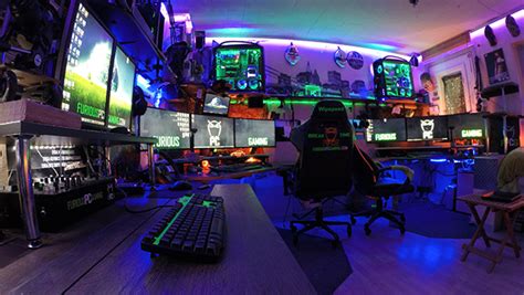 This Crazy Pc Gaming Cave Took 8 Years To Build