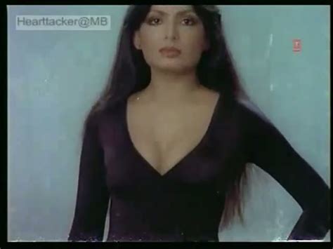 Old Hot Actress Parveen Babi Swimsuit Yeh Nazdeekiyan