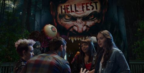 Parc D Attraction De L Horreur - Hell Fest : massacre au parc d'attraction, horreur et gore (bande annonce)