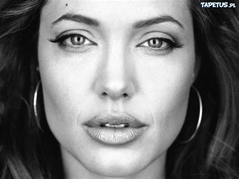 Angelina Jolie Twarz