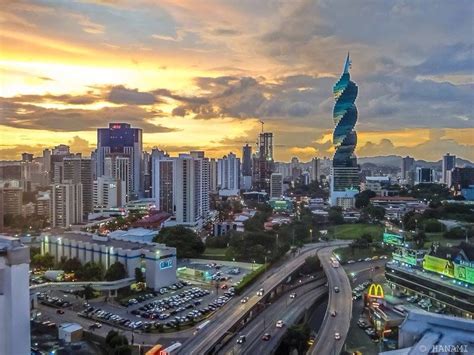 La Ciudad De Panama Durante Un Lindo Atardecer Wowcomo Hemos