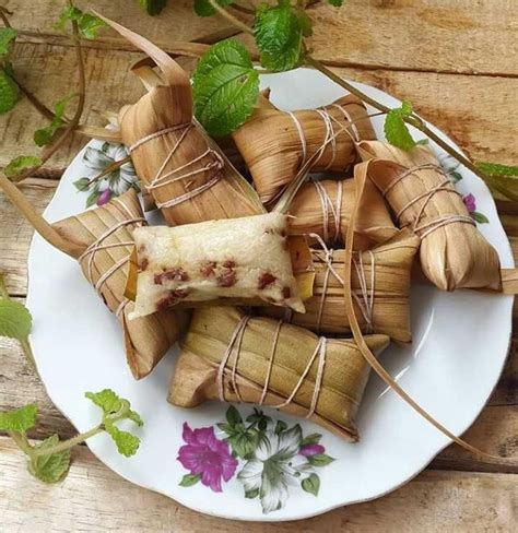 Sebenarnya masih ada banyak olahan makanan yang berbahan dasar pisang. 7 Jajanan Khas Nusantara Berbahan Dasar Beras Ketan ...