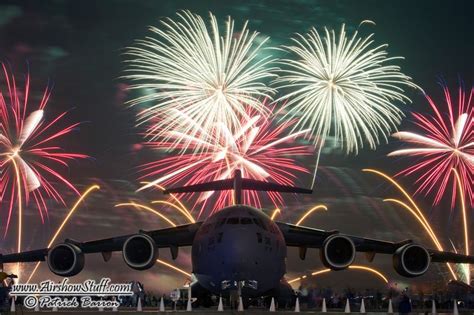 Celebrate The 4th Of July With These Photos Of Fireworks And Airplanes