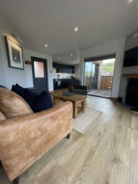 Muck Lodge – Cairn Lodges