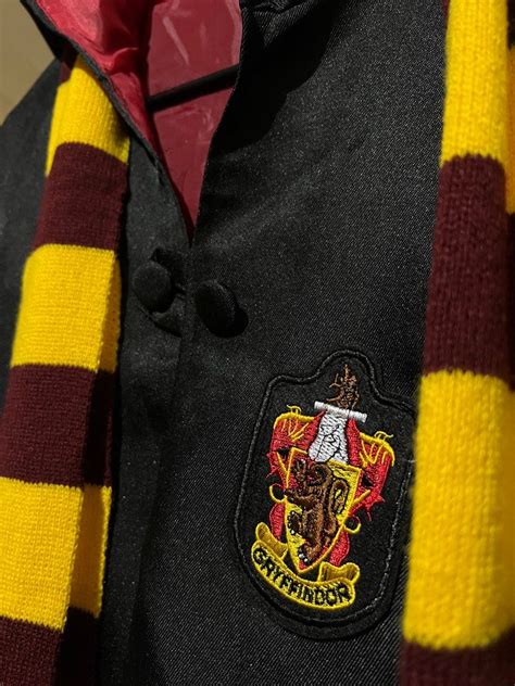 Rental Harry Potter Gryffindor Costume Set M Mens Fashion Tops