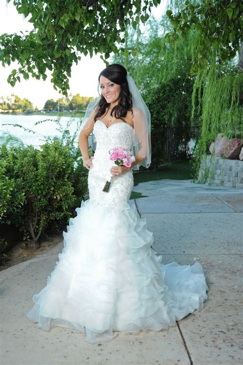 An Outdoor Las Vegas Wedding Beautiful Bride In Her Wedding Dress