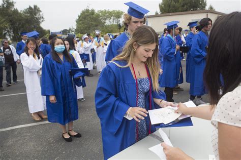Dana Hills High Grads Bid Adieu To High School In Cheerful Commencement Ceremony Cusd Insider